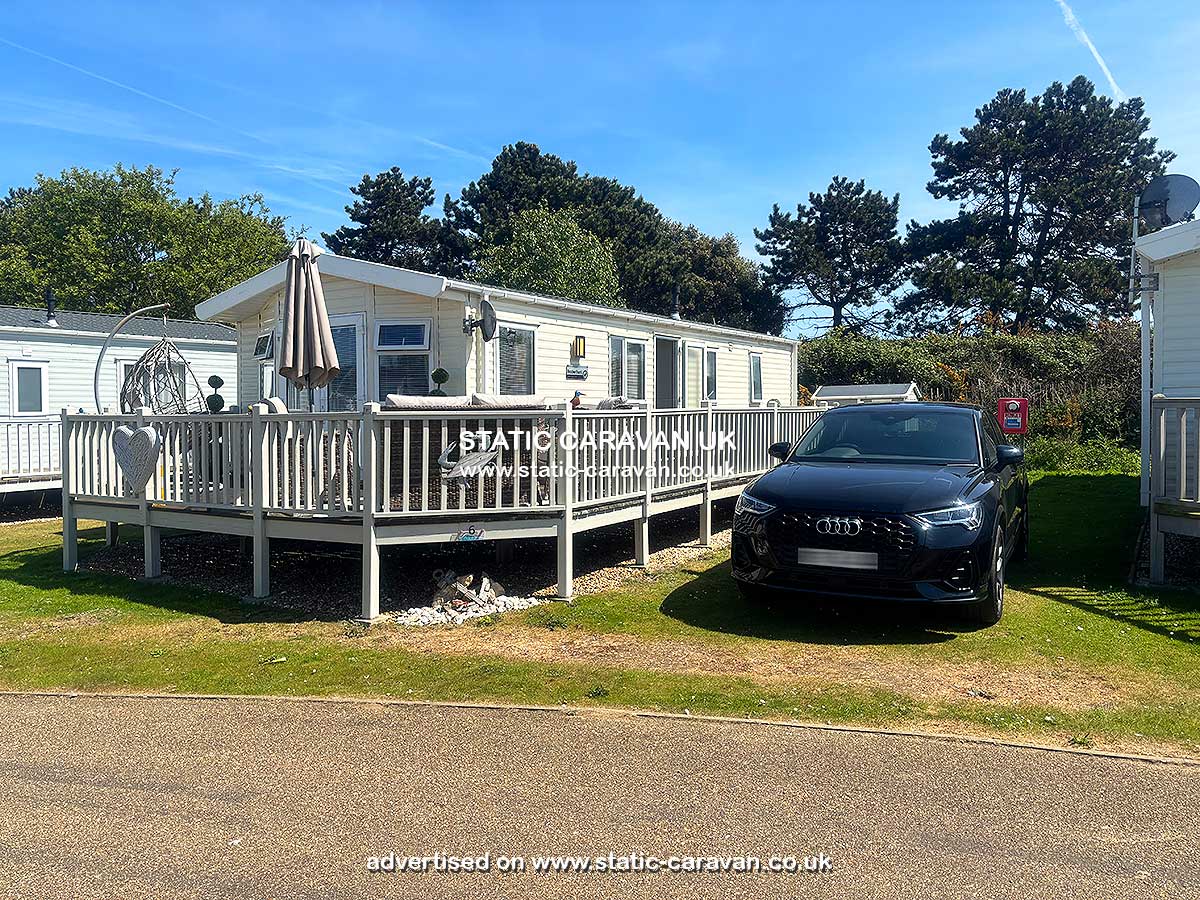 Caravan holiday rental 6 Redshank at Pinewoods, Wells-next-the-sea, Norfolk