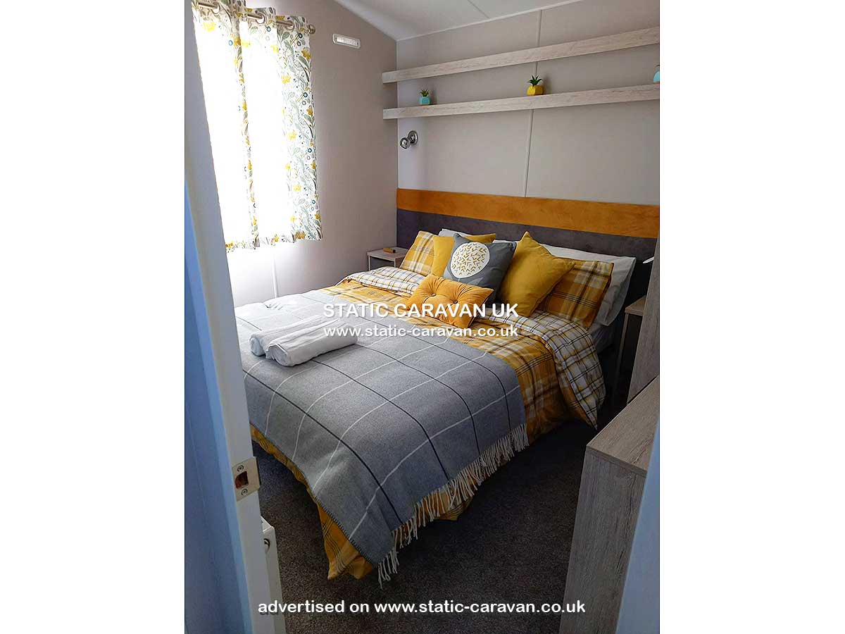 Caravan for hire Blue water Three at Beverley Bay, Paignton, Devon