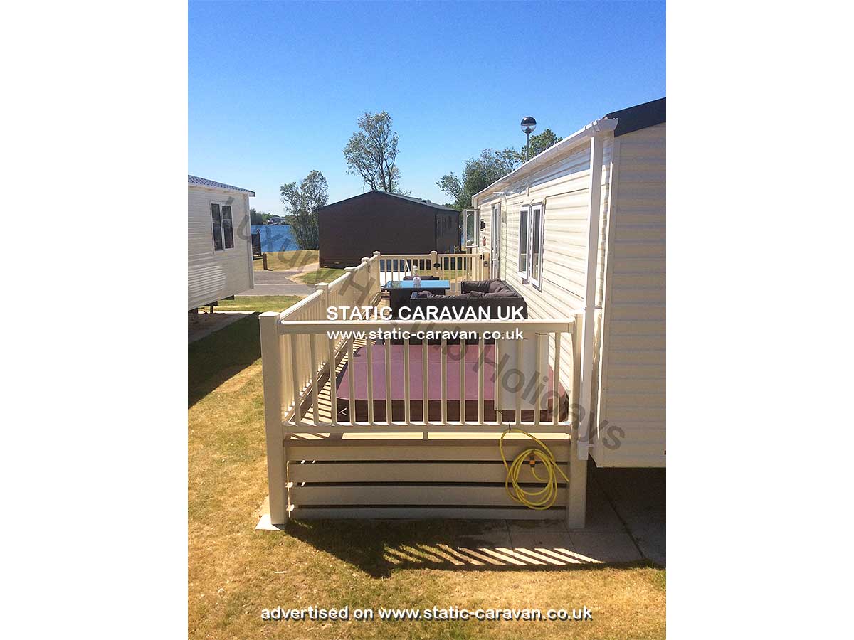 Caravan holiday rental 30 Merlin Point at Tattershall Lakes, Lincolnshire