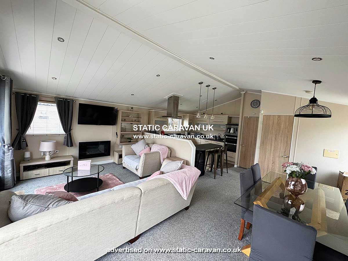 36 Cedar Lawn, Burnham on Sea Holiday Village, Somerset