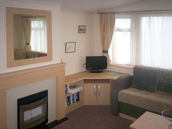 Caravan holiday rental No.6 (197 / 8813b) at Kiln Cliffs, Cromer, Norfolk