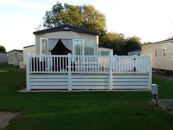 Caravan holiday rental ST54 Mallard Lake at Hoburne Cotswold, Cirencester, Gloucestershire