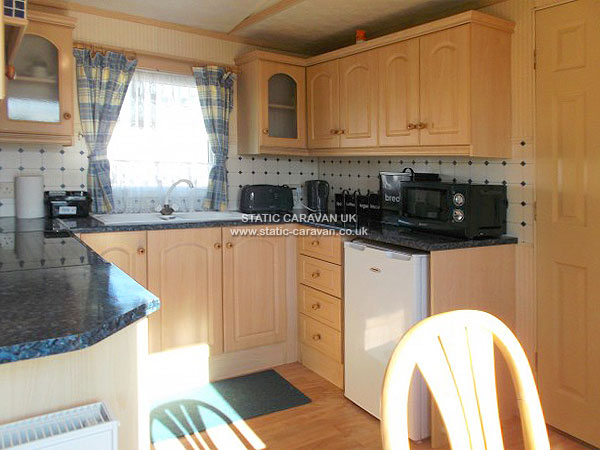 UK Private Static Caravan Holiday Hire at Orchards, Clacton-on-Sea, Essex