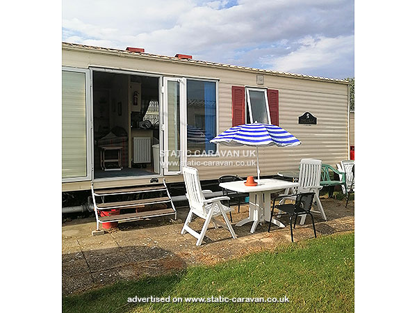 UK Private Static Caravan Holiday Hire at Orchards, Clacton-on-Sea, Essex