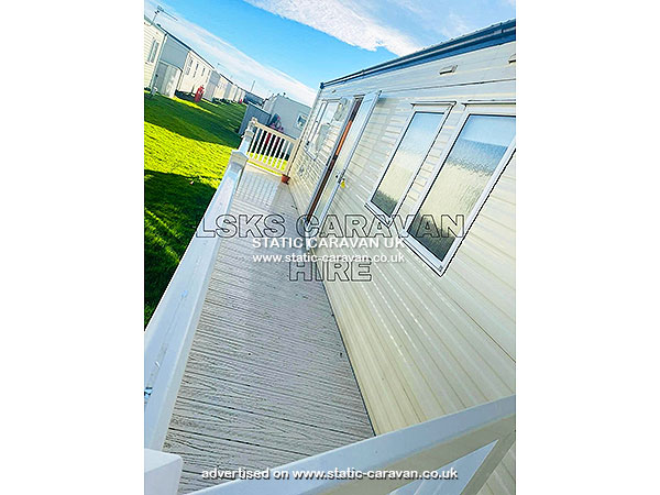 Caravan for hire Golden Sands 285 at Golden Sands, Ingoldmells, Skegness, Lincolnshire
