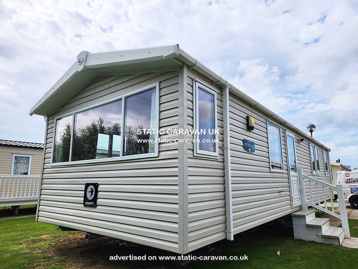 Caravan holiday rental 2 Beach Walk at Golden Sands, Mablethorpe, Lincolnshire