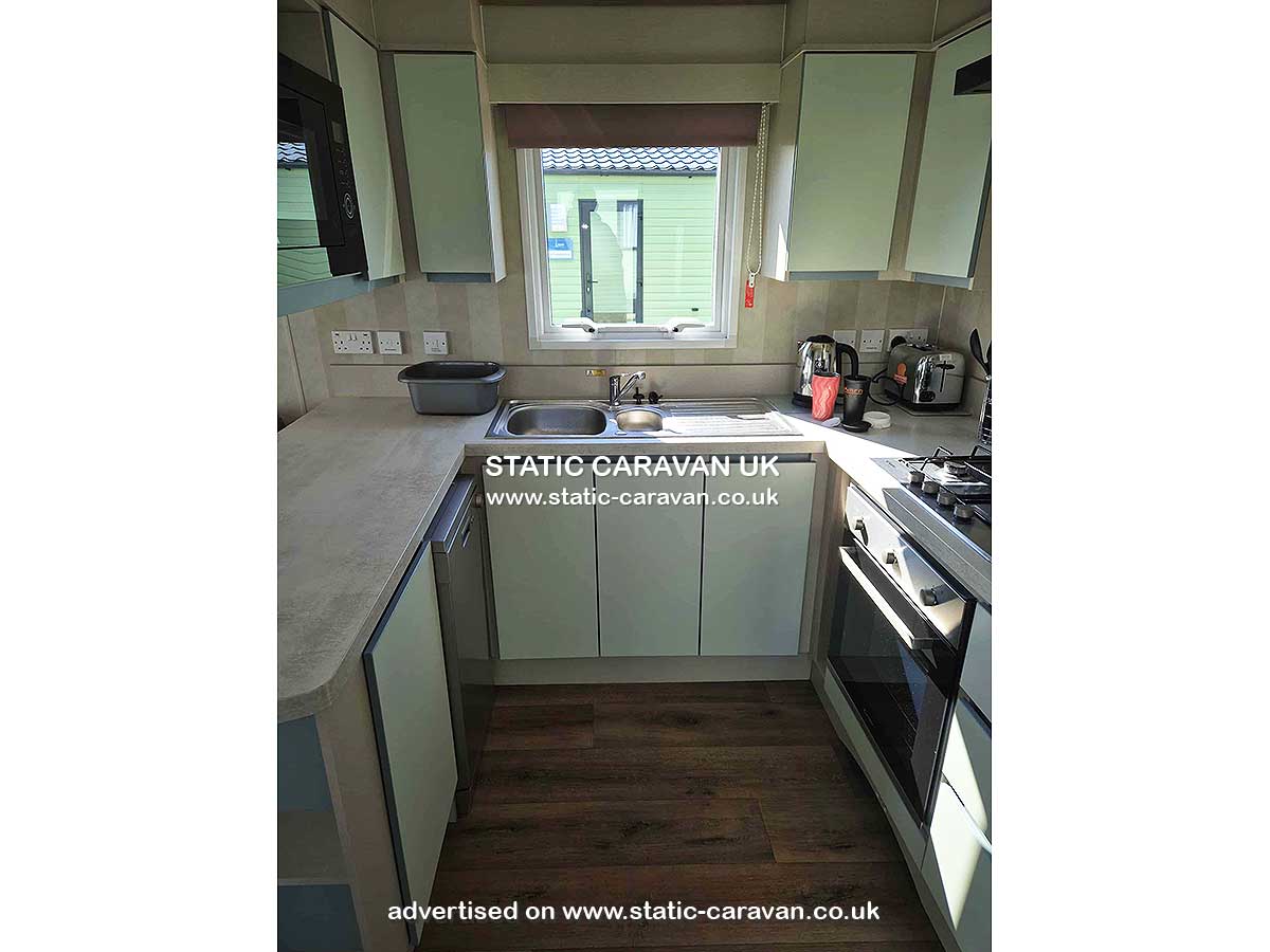 40 Harlech View, Hafan-Y-Mor, Pwllheli, Gwynedd, North Wales