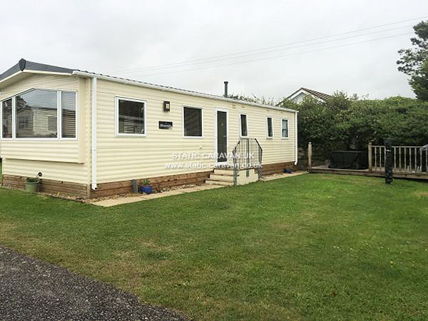 Caravan holiday rental Plot 5 at Higher Harlyn, St Merryn, Padstow, Cornwall