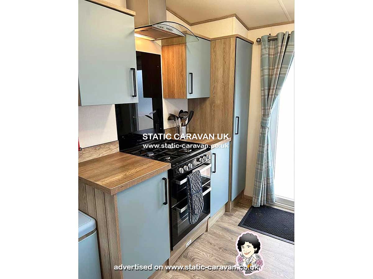 Caravan for hire F36 Arelia at Hoburne Devon Bay, Paignton, Devon