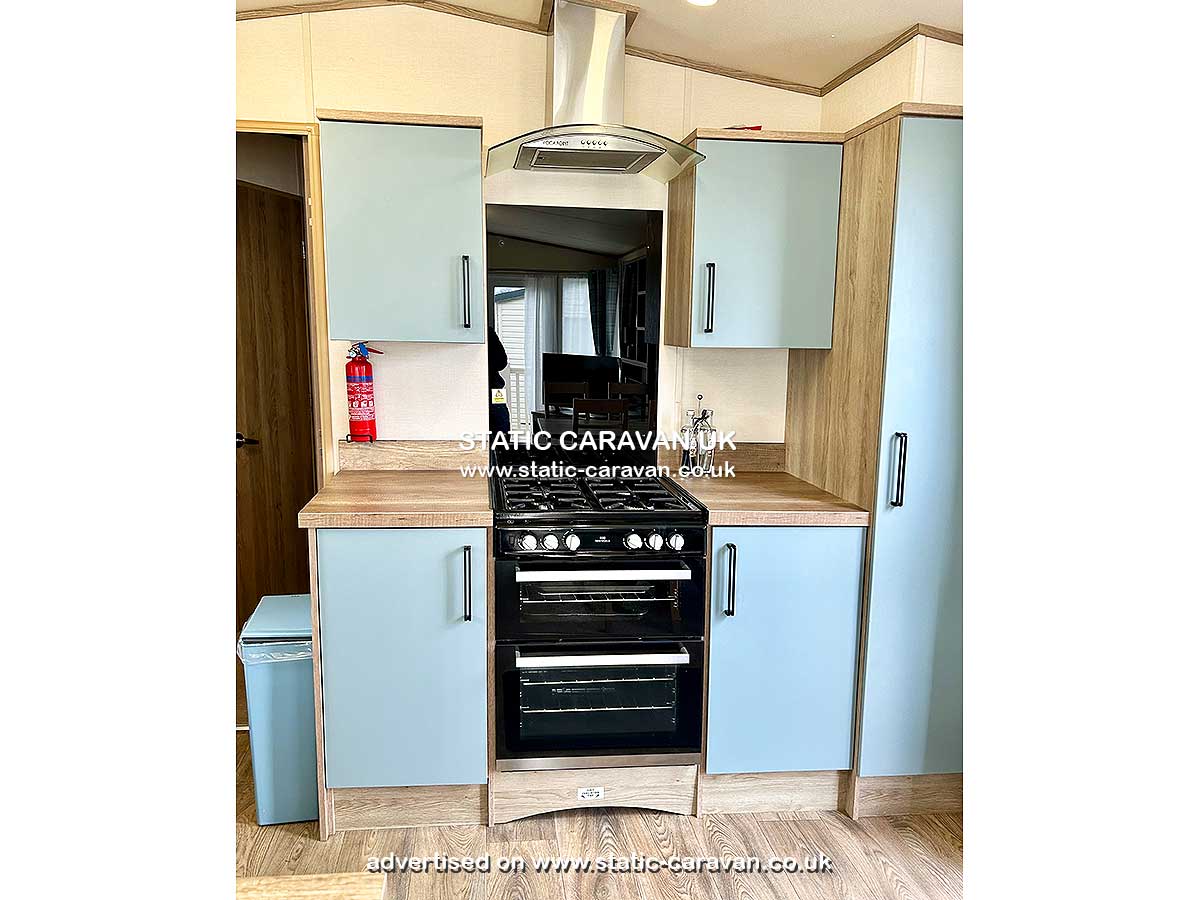 Caravan for hire M47 Isla at Hoburne Devon Bay, Paignton, Devon