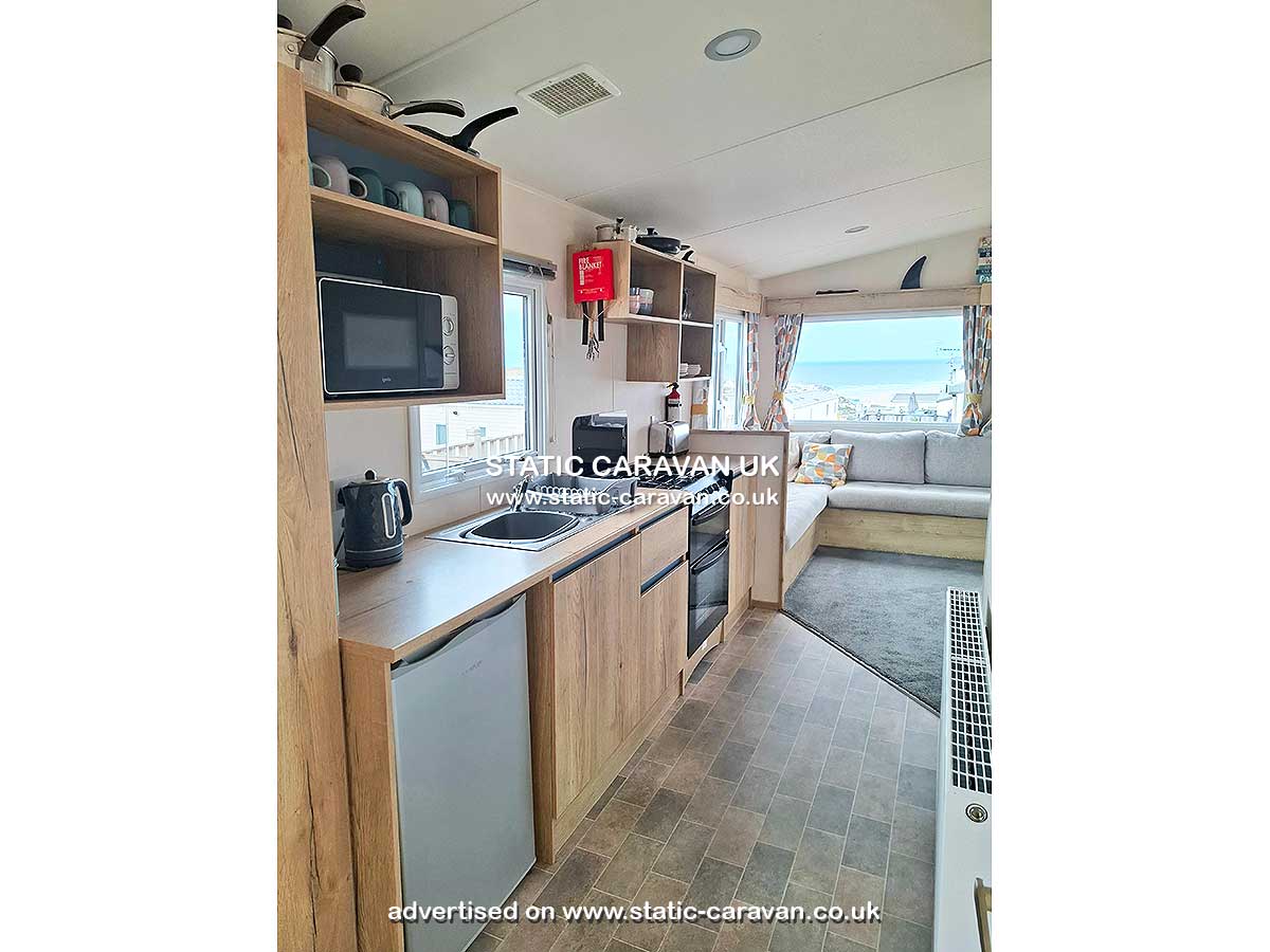Caravan for hire Padstow 22 Driftwood at Liskey Hill, Perranporth, Cornwall