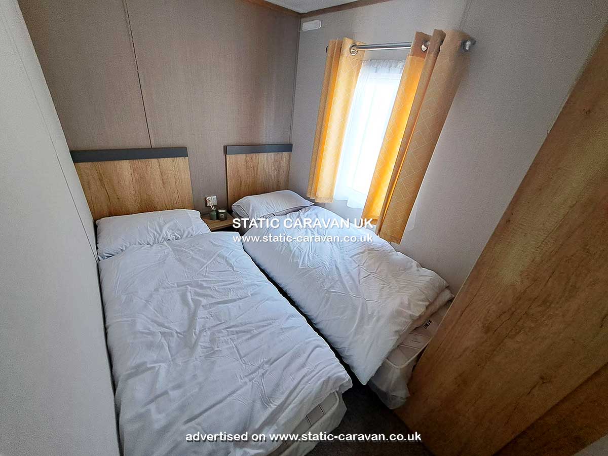 606, Lyons Caerelwan, Tal-y-bont, Barmouth, Gwynedd, West Wales