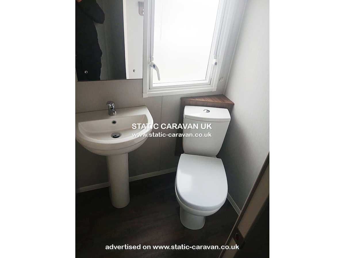 39 Cader Court, Lyons Sunnysands, Tal-y-bont, Barmouth, Gwynedd, West Wales