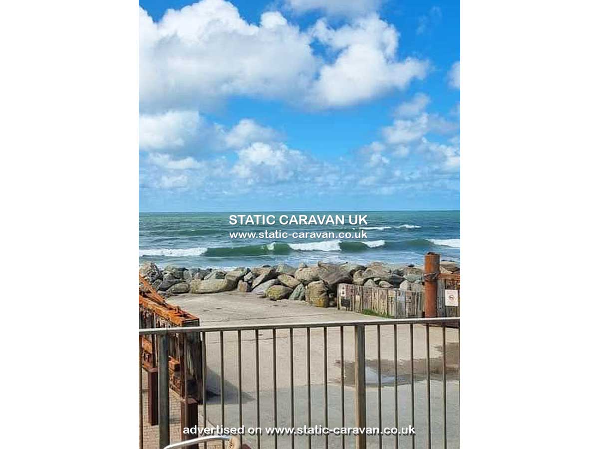 39 Cader Court, Lyons Sunnysands, Tal-y-bont, Barmouth, Gwynedd, West Wales