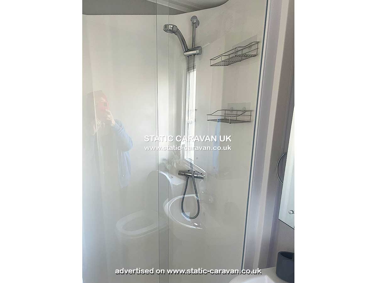 39 Cader Court, Lyons Sunnysands, Tal-y-bont, Barmouth, Gwynedd, West Wales