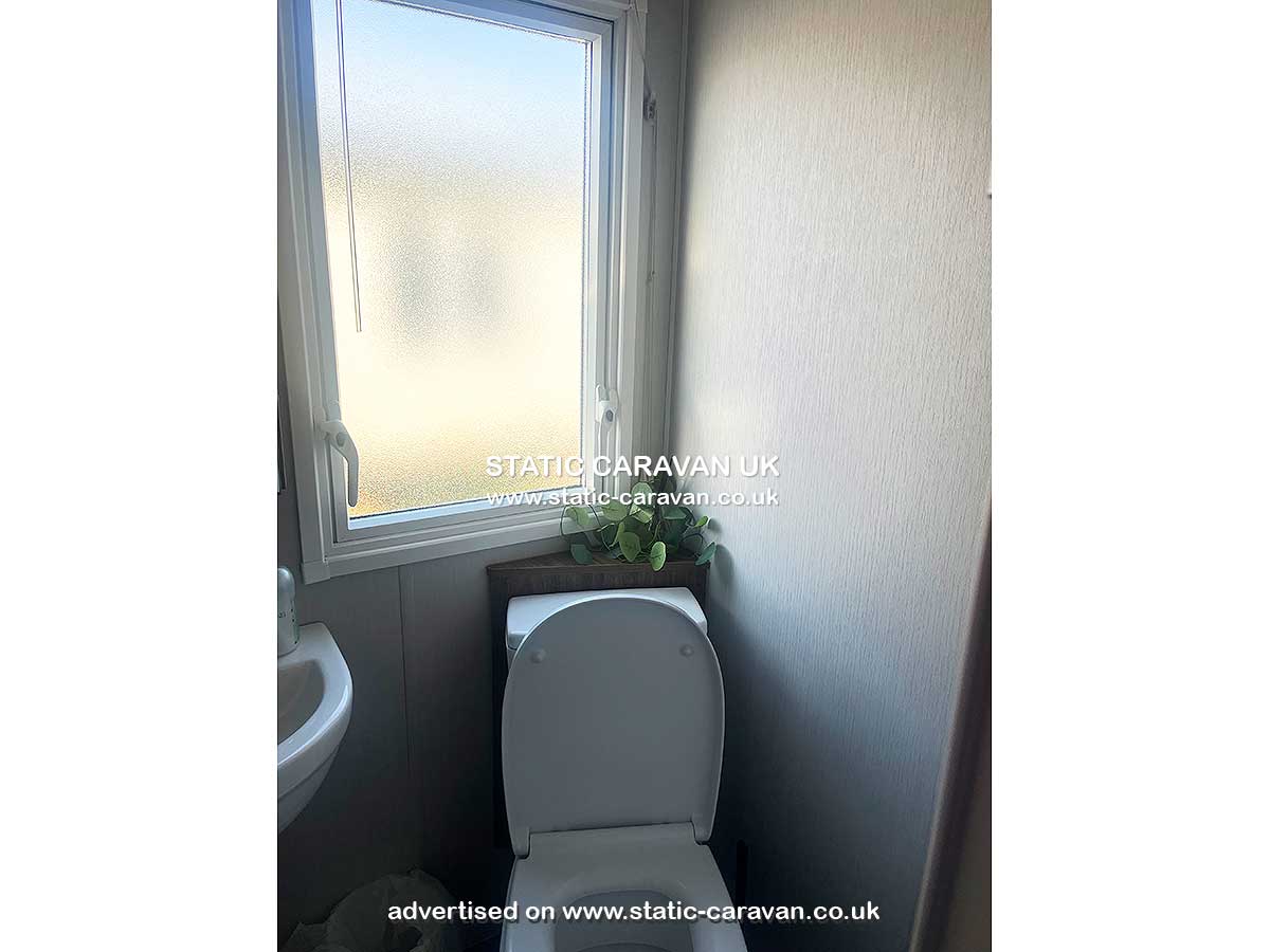 39 Cader Court, Lyons Sunnysands, Tal-y-bont, Barmouth, Gwynedd, West Wales