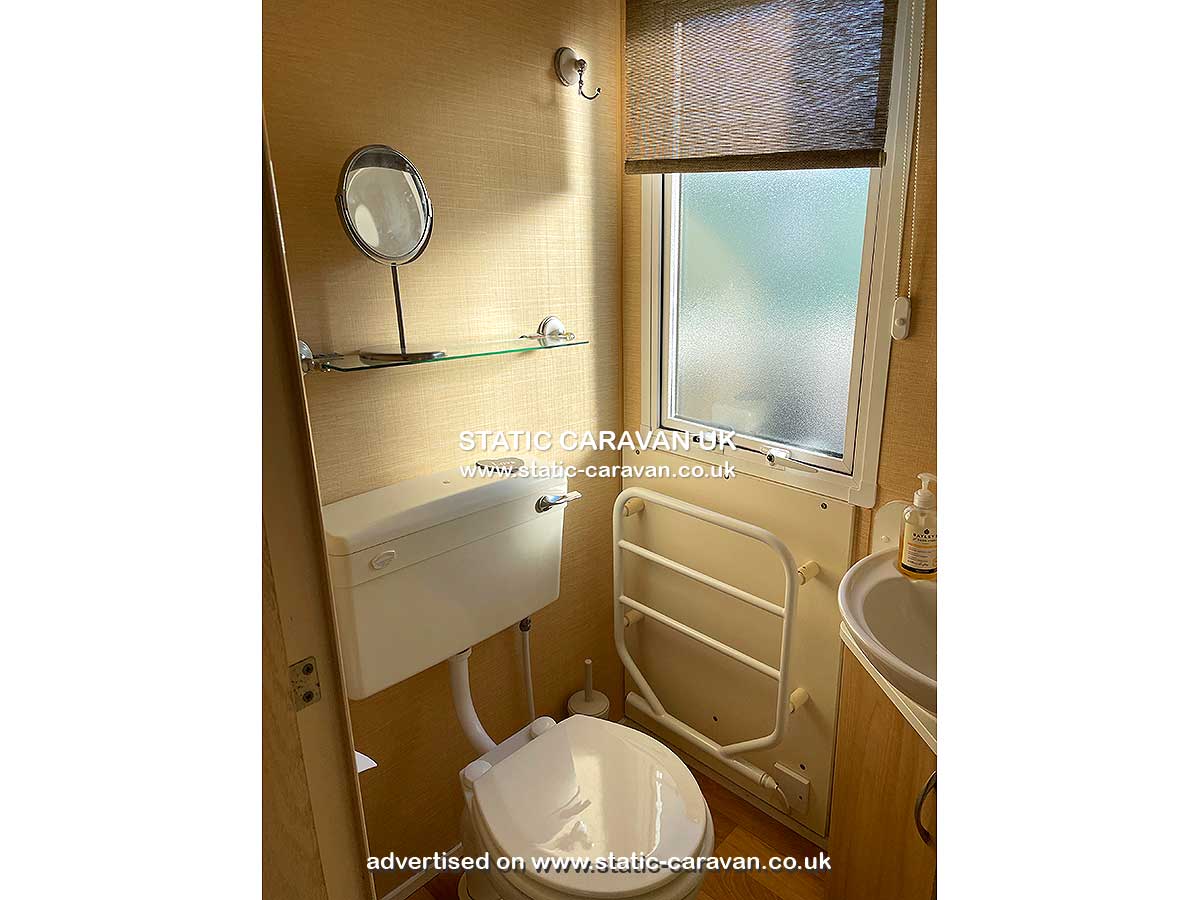 013 Cader Court, Lyons Sunnysands, Tal-y-bont, Barmouth, Gwynedd, West Wales