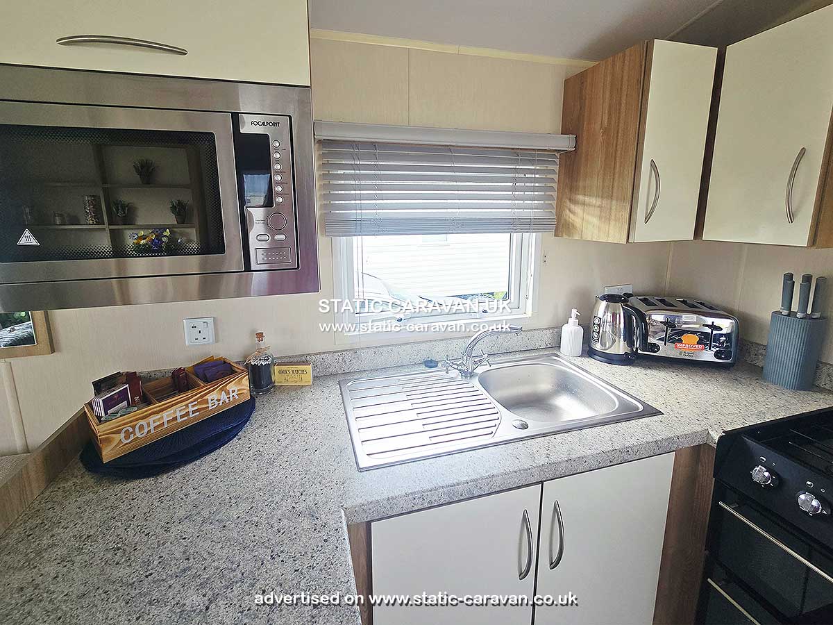 Caravan for hire Sandy Cove 42 at Lyons Sunnysands, Tal-y-bont, Barmouth, Gwynedd, West Wales