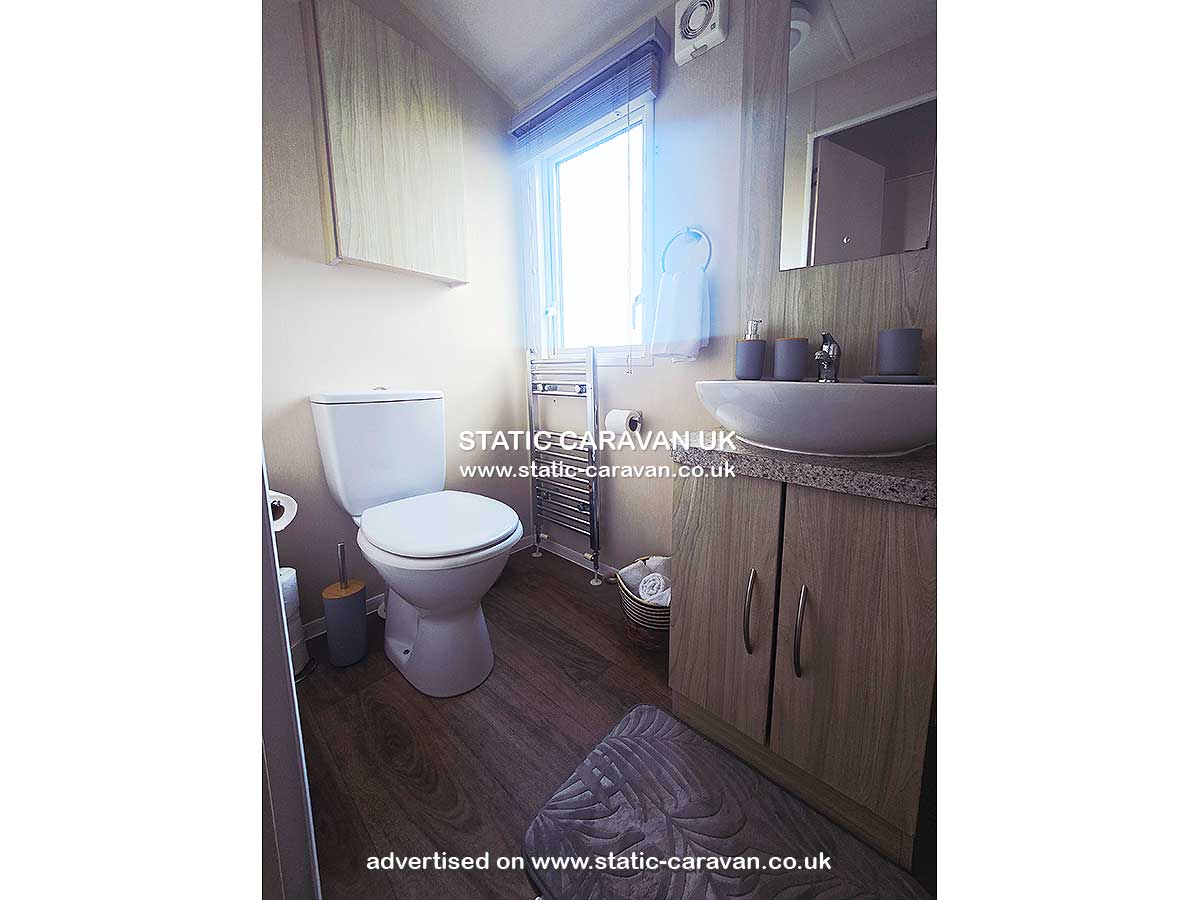 Sandy Cove 42, Lyons Sunnysands, Tal-y-bont, Barmouth, Gwynedd, West Wales