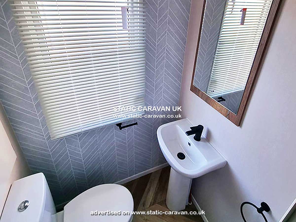 Larchwood 26, Devon Cliffs, Sandy Bay, Exmouth, Devon