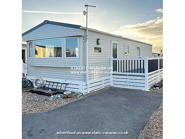 Caravan holiday rental Pevensey Bay Retreats No 11 Pebble Beach PB011 at Pevensey Bay, Nr Eastbourne, East Sussex