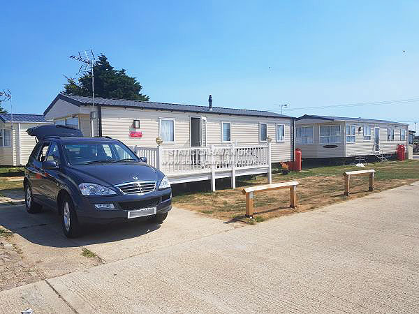 Caravan holiday rental 527 at Seawick, Clacton-on-Sea, Essex