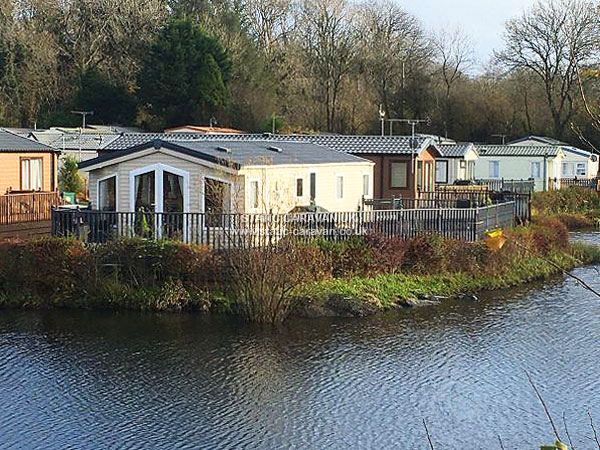 UK Private Static Caravan Holiday Hire at Woodland Vale, Nr Narberth, Pembrokeshire, South Wales