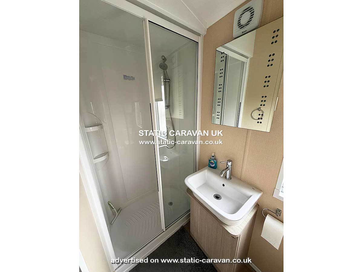 The Hamilton Lodge - Seaview - Front Row - No Pets, Seashore, Great Yarmouth, Norfolk