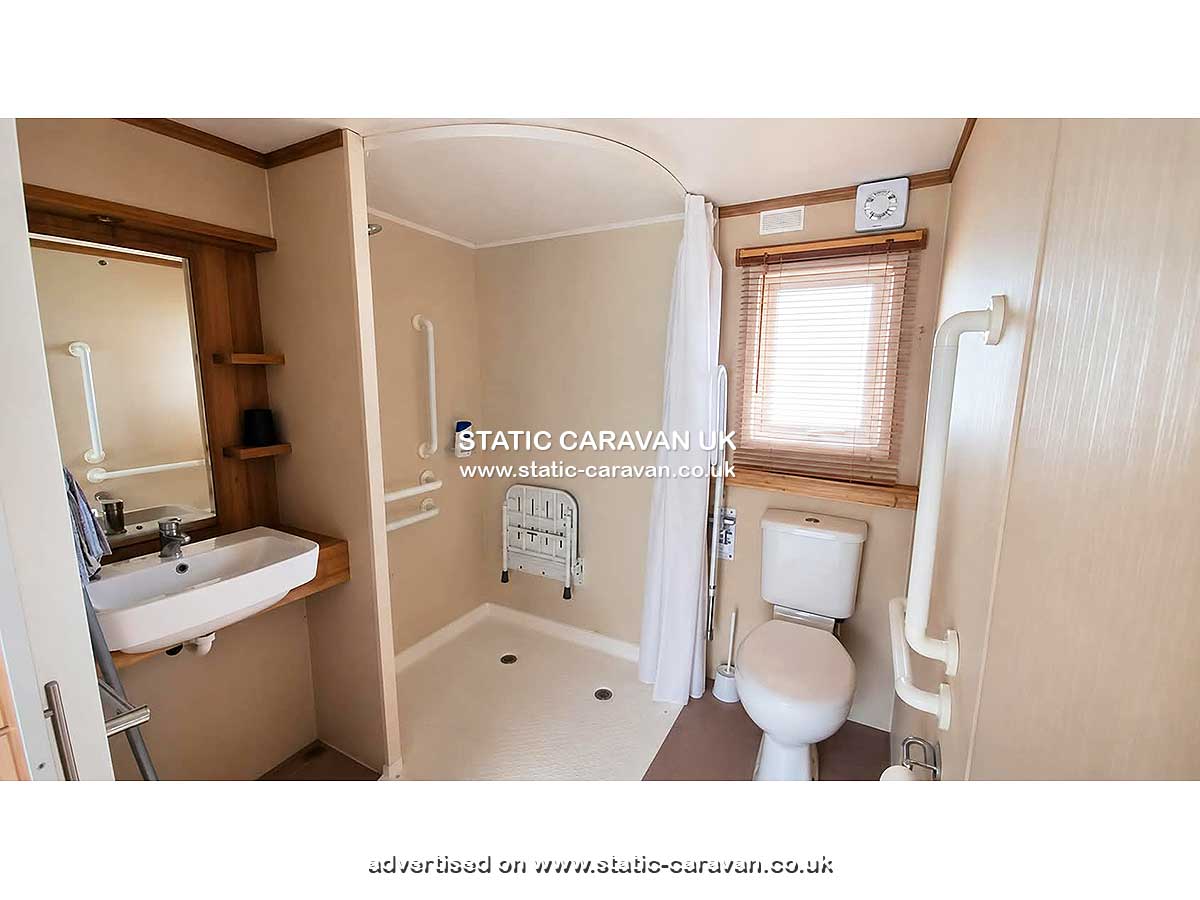 The Oasis - Herring - Disabled Ramp - Dog Friendly, Seashore, Great Yarmouth, Norfolk
