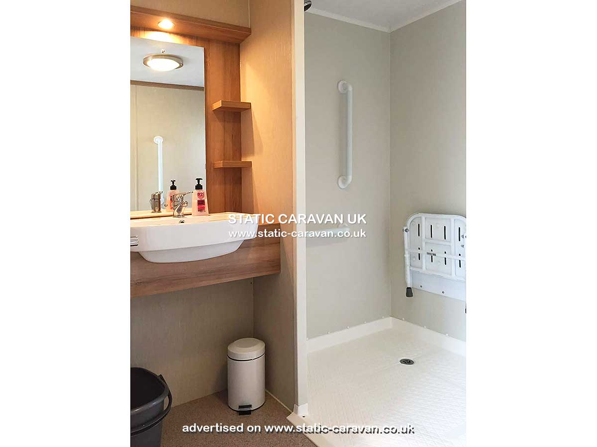 The Oasis - Herring - Disabled Ramp - Dog Friendly, Seashore, Great Yarmouth, Norfolk