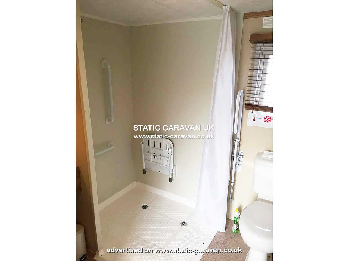 The Oasis - Herring - Disabled Ramp - Dog Friendly, Seashore, Great Yarmouth, Norfolk