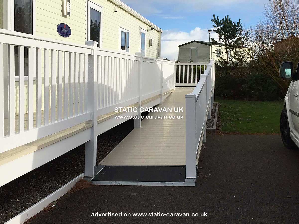 The Oasis - Herring - Disabled Ramp - Dog Friendly, Seashore, Great Yarmouth, Norfolk