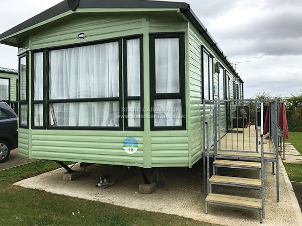 Static Caravan for hire at Jay 18, Thornwick Bay, Flamborough, Bridlington, East Yorkshire
