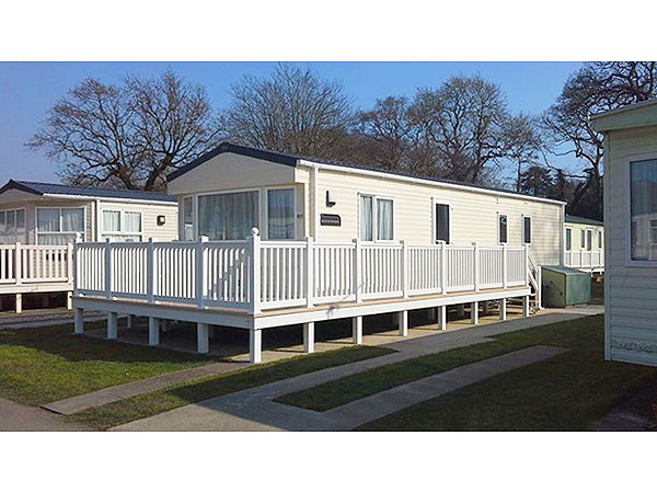 Caravan holiday rental Static Caravan at Hoburne Park, Christchurch, Nr Bournemouth, Dorset