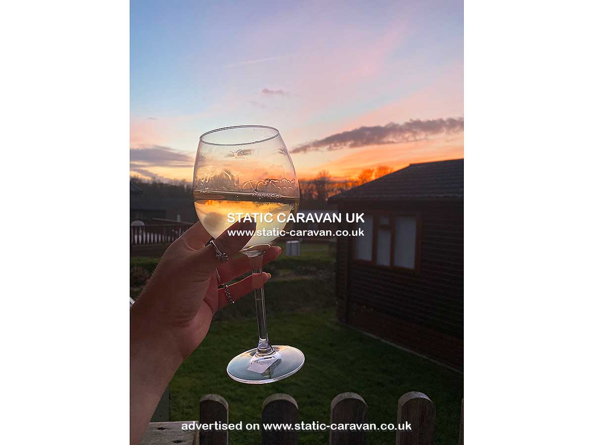 28 The Glade, St Minver Holiday Park, Wadebridge, Nr Padstow, Cornwall