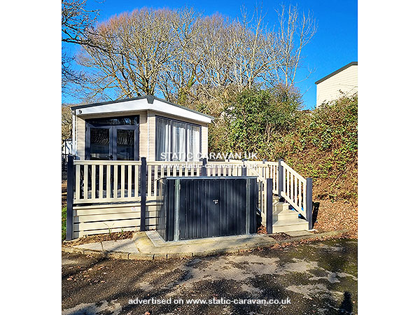 Caravan holiday rental Rosewood 9 at Shorefield Country Park, Milford on Sea, Hampshire