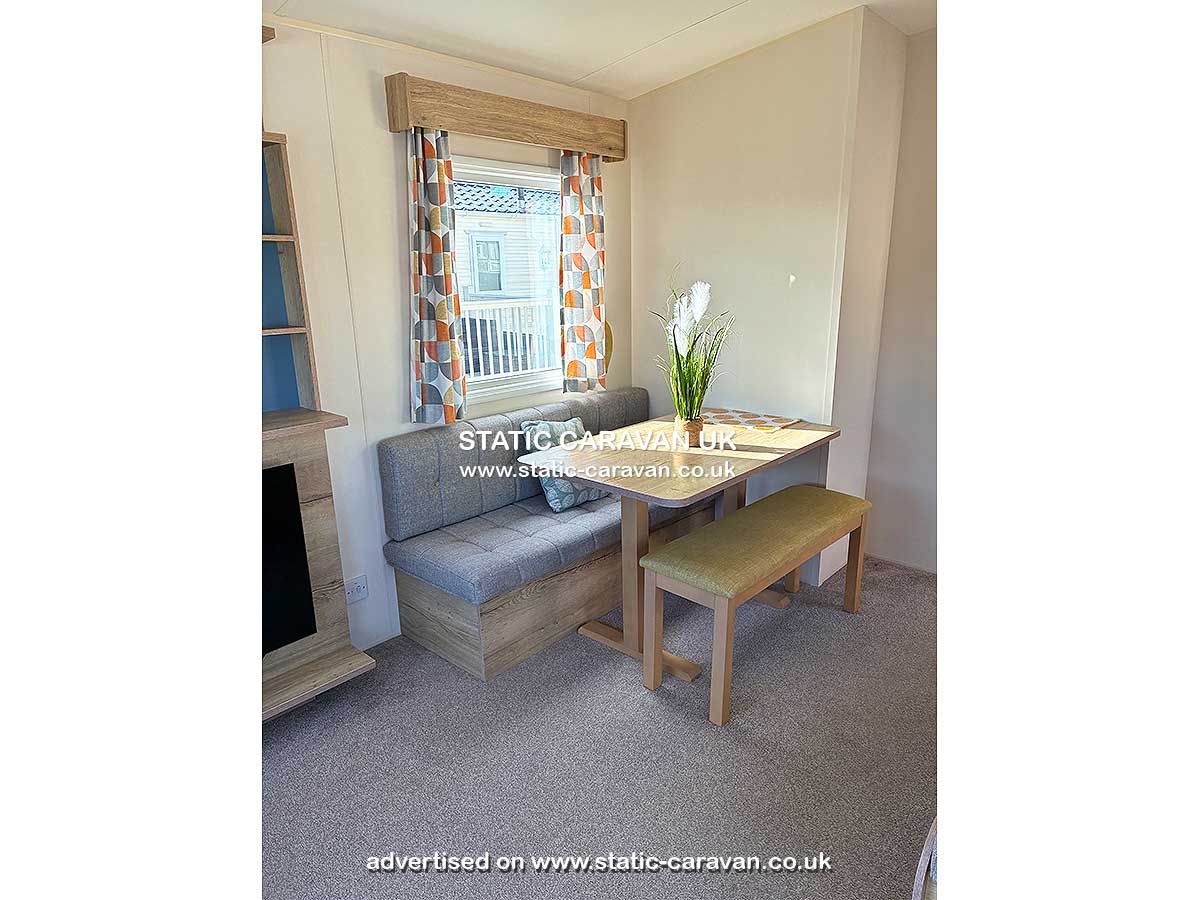 Caravan for hire 33 Dunlin Dell at Thornwick Bay, Flamborough, Bridlington, East Yorkshire