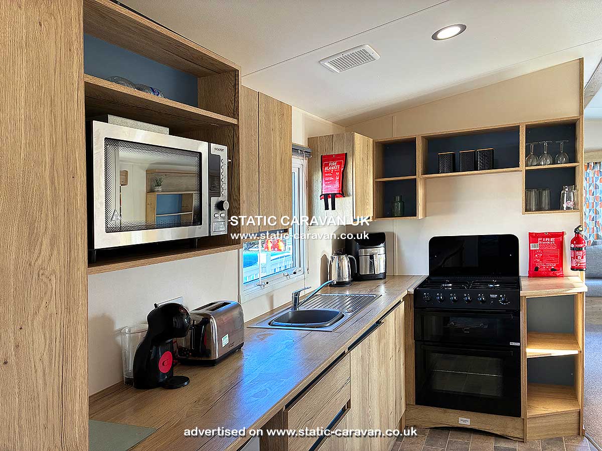 Caravan for hire 33 Dunlin Dell at Thornwick Bay, Flamborough, Bridlington, East Yorkshire