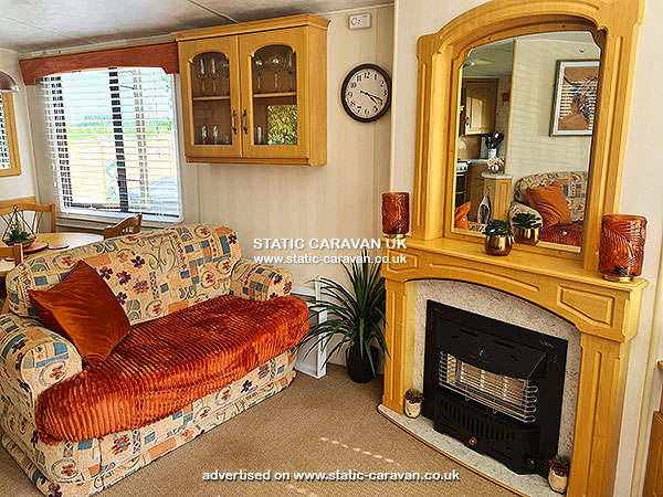 Hot Tub Retreat, Sycamore Cottage, Goxhill, Barrow-upon-Humber, North Lincolnshire