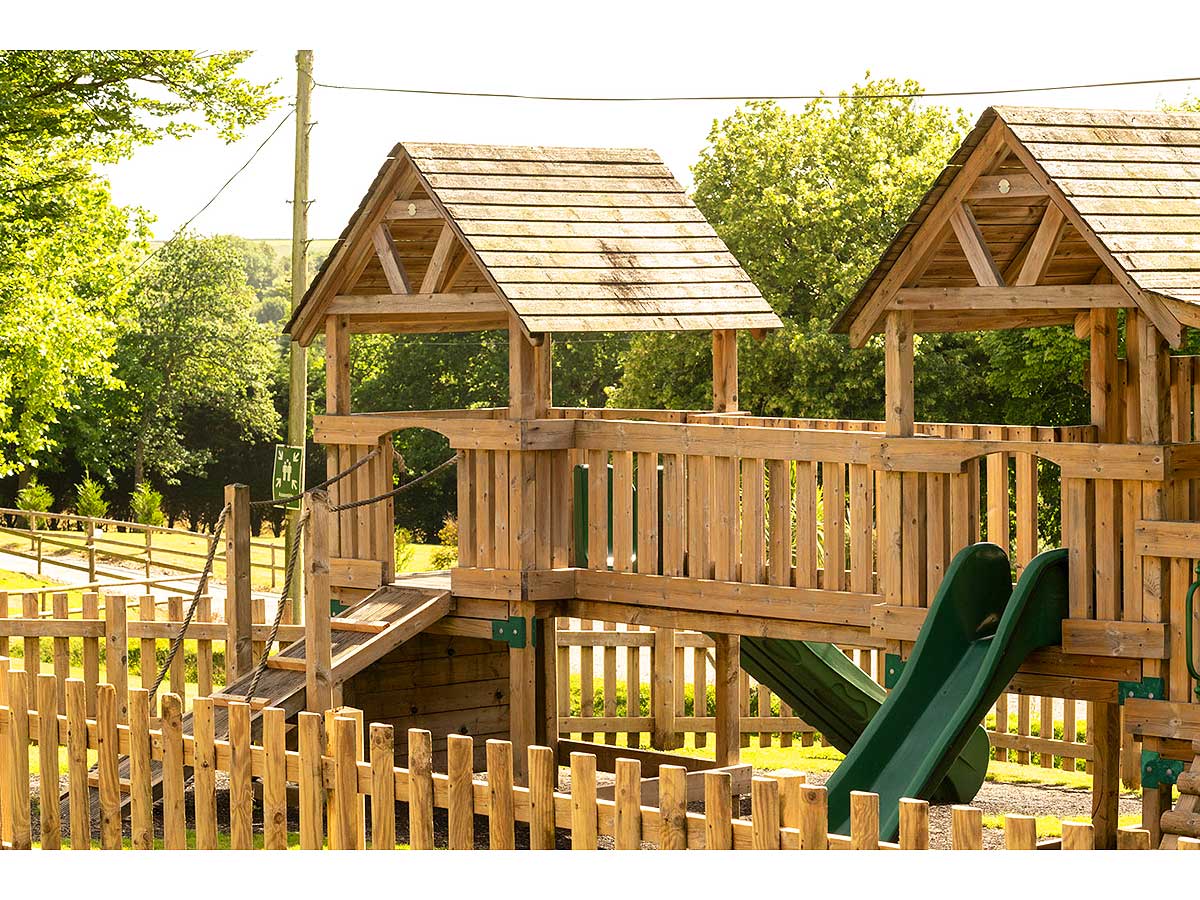 UK Private Static Caravan Hire at Doublebois Lodge Escape, Liskeard, Cornwall UK Private Static Caravan Hire at Doublebois Lodge Escape, Liskeard, Cornwall